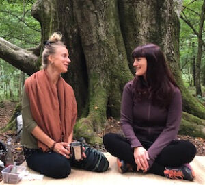 Annika och Karoline Mindfulness i naturen